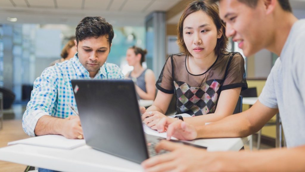 20170306 UWA ANNUALHR112Business School postgrads1146x645